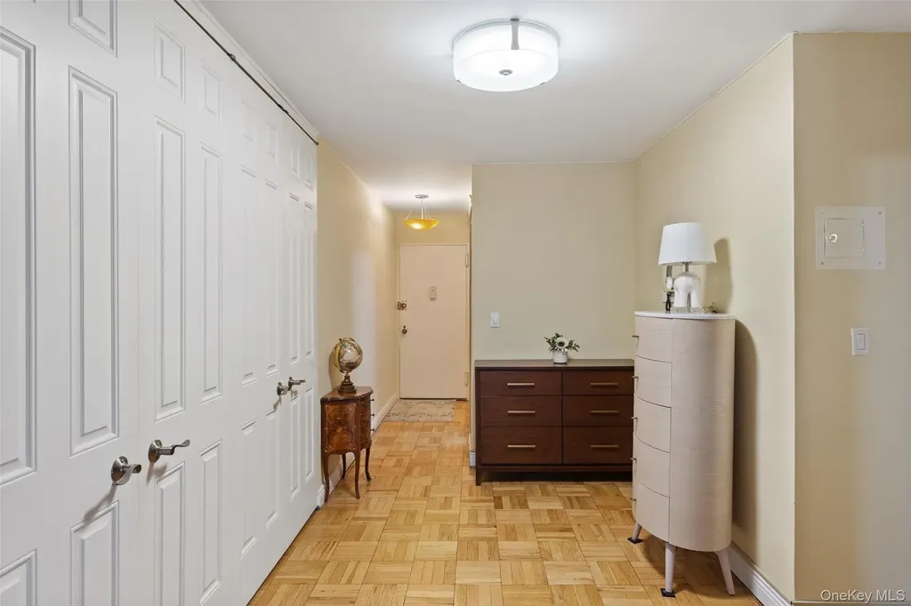 230 Garth Road Scarsdale NY 10583