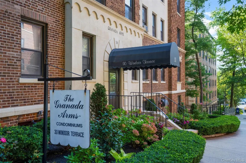 30 Windsor Terrace White Plains NY 10601