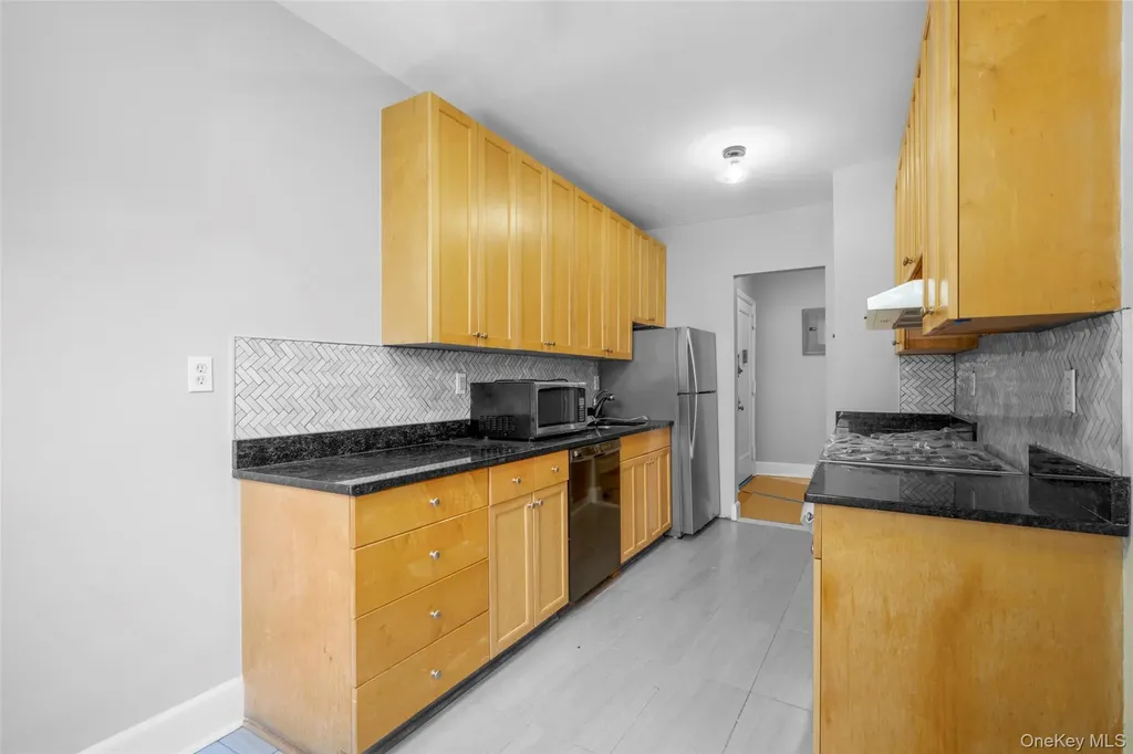 30 Windsor Terrace White Plains NY 10601