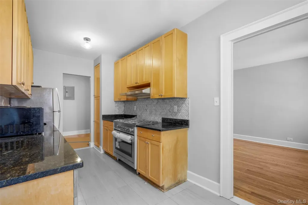 30 Windsor Terrace White Plains NY 10601