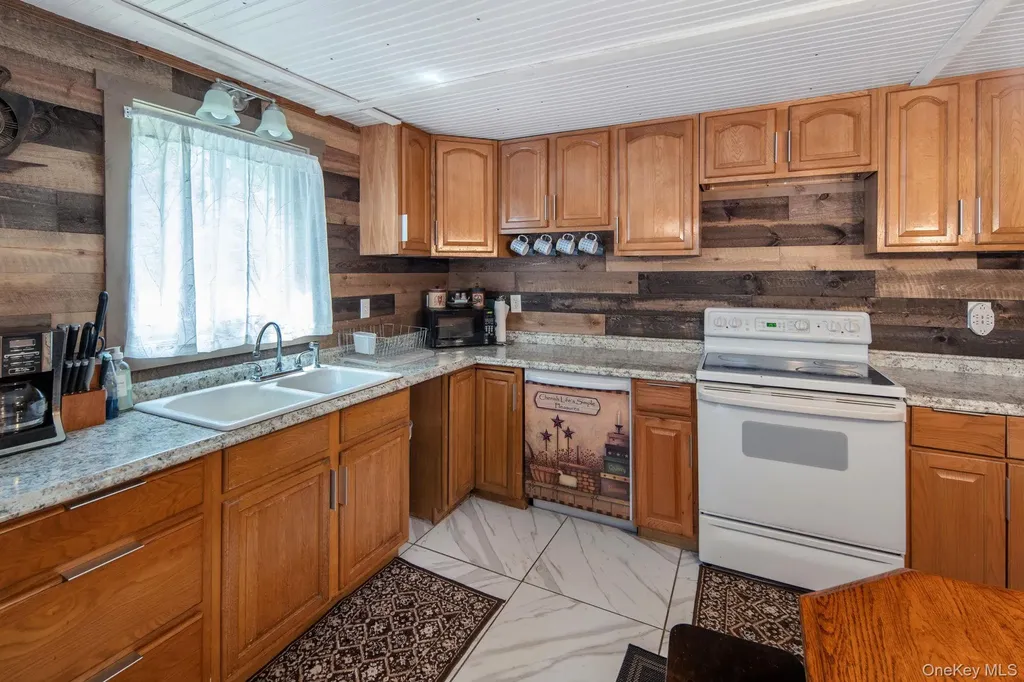 1261 State Route 990v Gilboa NY 12076