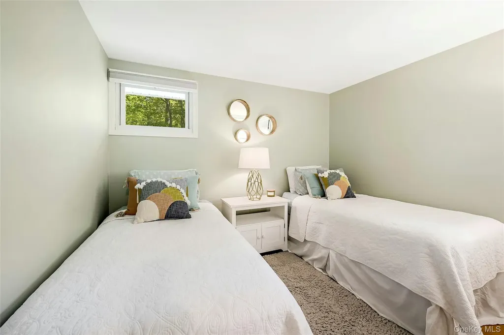 340 Pine Road Southold NY 11971