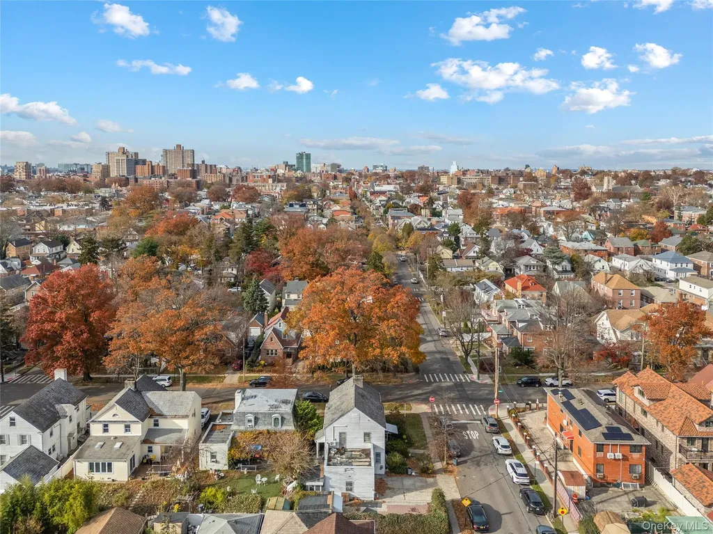 52-06 Bowne Street Flushing NY 11355