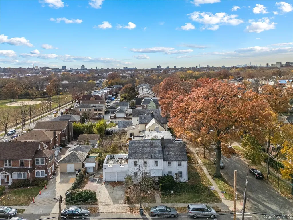 52-06 Bowne Street Flushing NY 11355