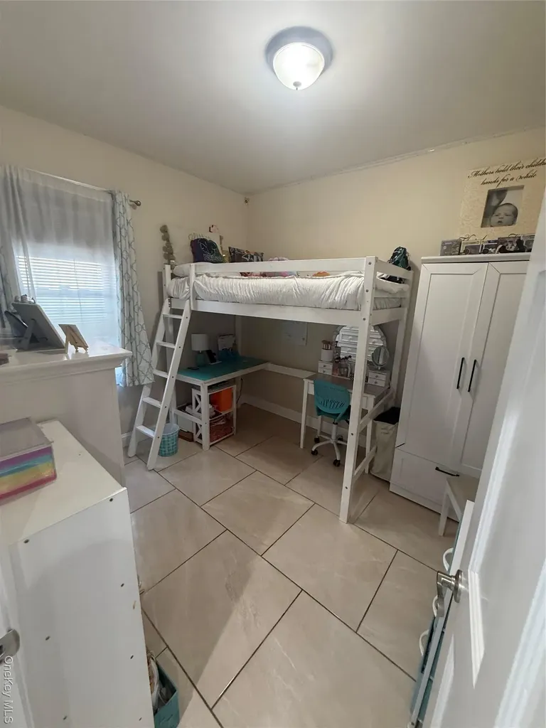 7843 84th Street Glendale NY 11385