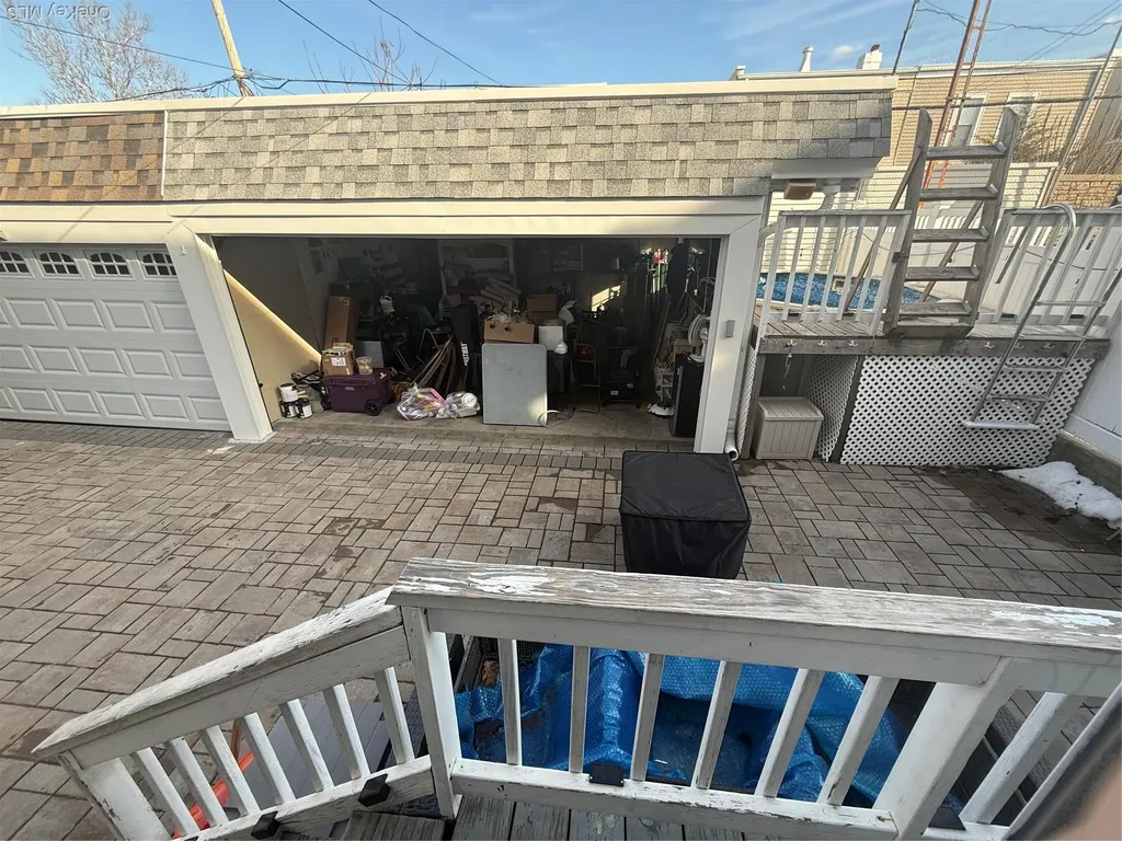 7843 84th Street Glendale NY 11385