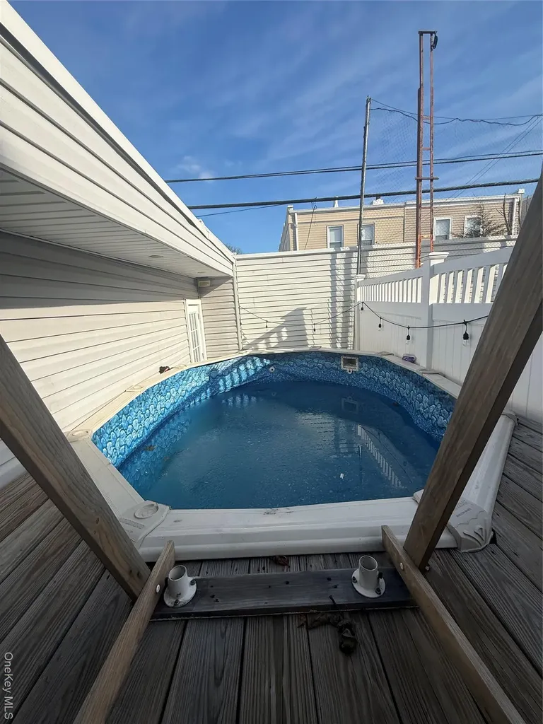 7843 84th Street Glendale NY 11385