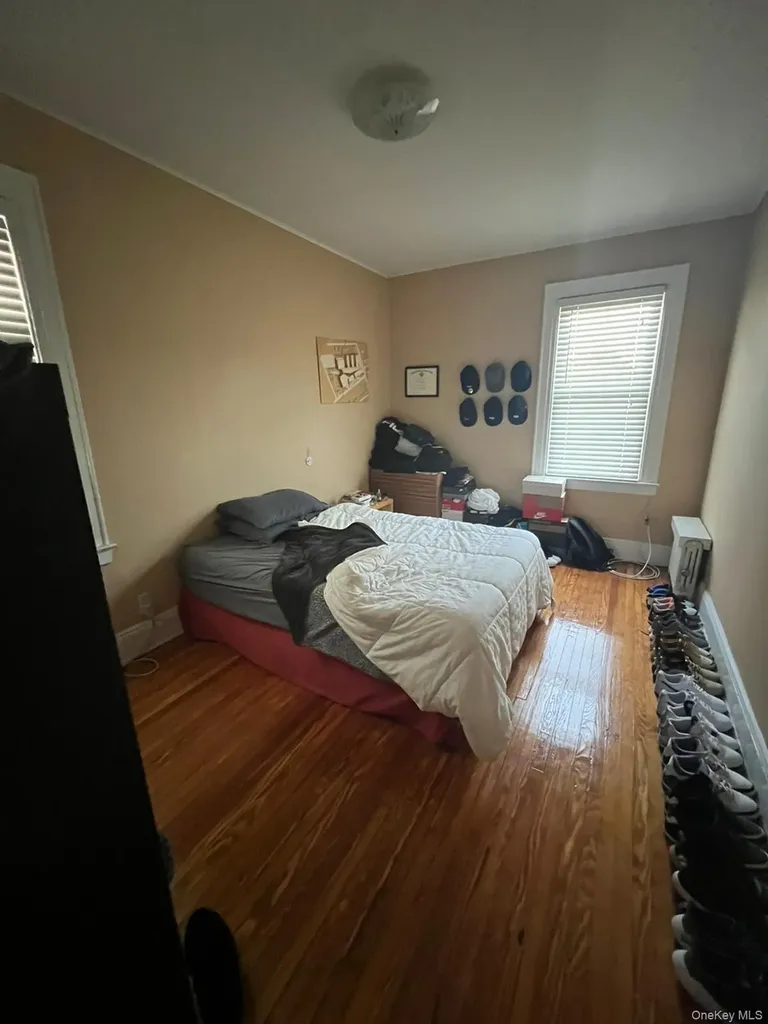 7843 84th Street Glendale NY 11385