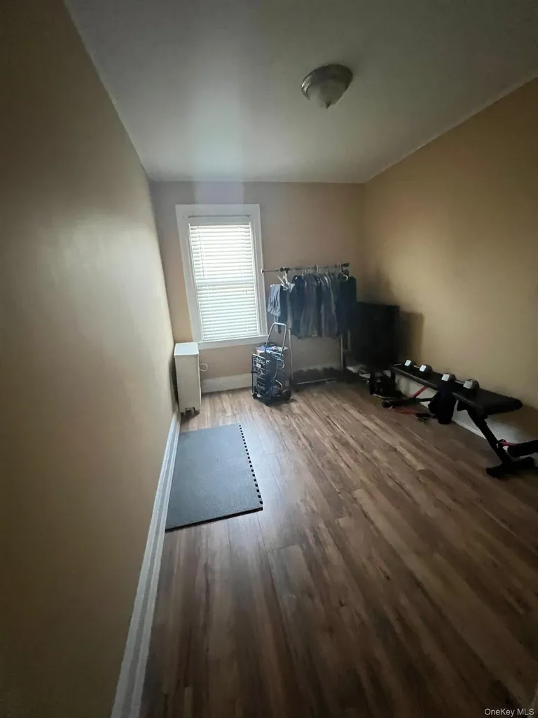 7843 84th Street Glendale NY 11385