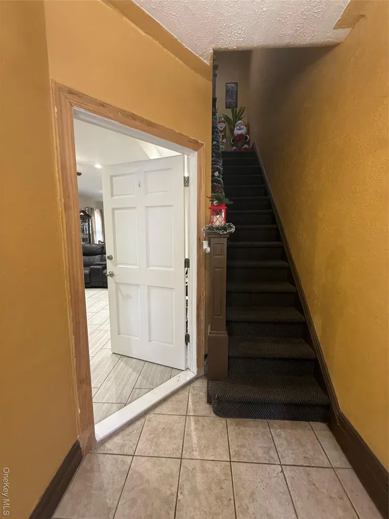 7843 84th Street Glendale NY 11385
