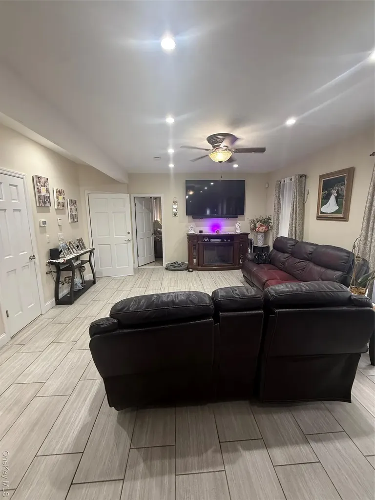 7843 84th Street Glendale NY 11385