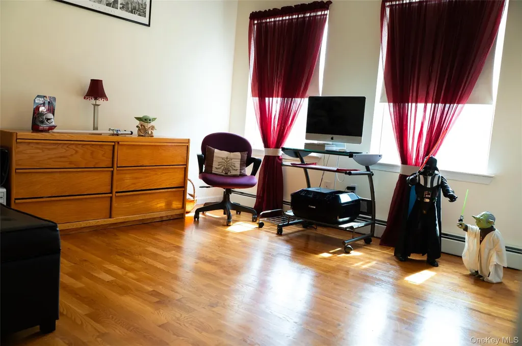 7 Victorian Court Milton NY 12547