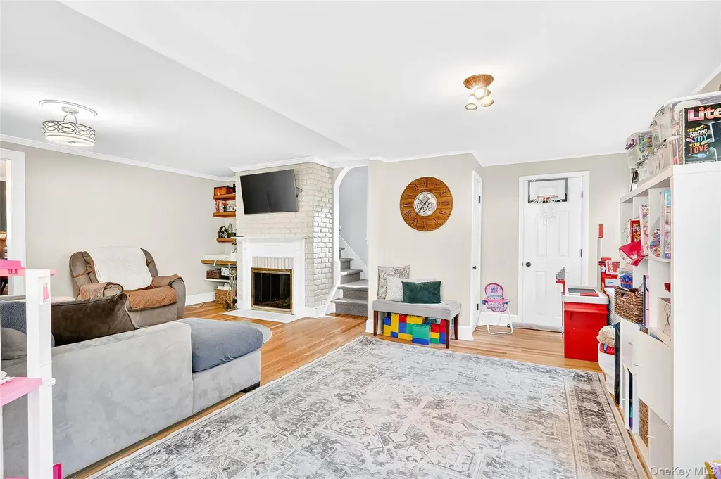 33 Smith Avenue White Plains NY 10605