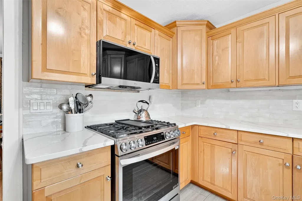 33 Smith Avenue White Plains NY 10605
