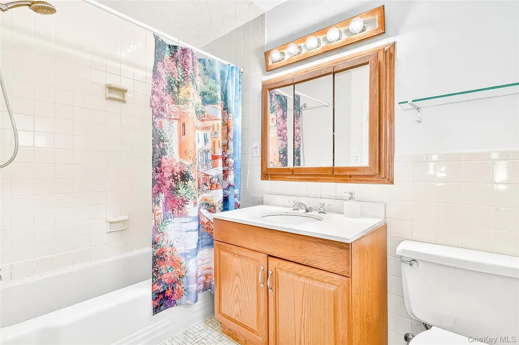 33 Smith Avenue White Plains NY 10605