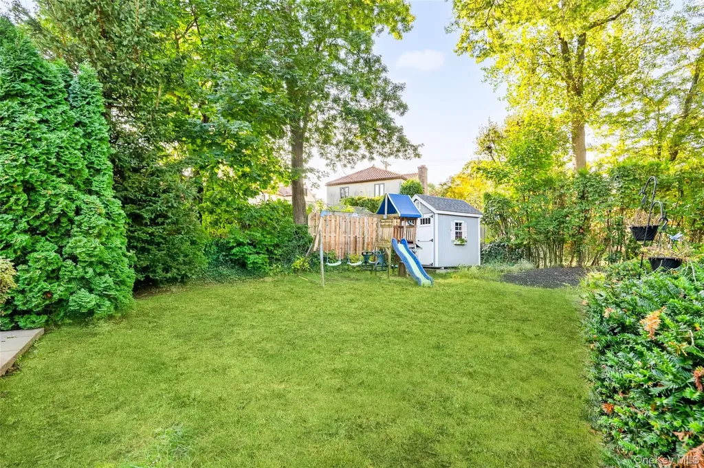 33 Smith Avenue White Plains NY 10605