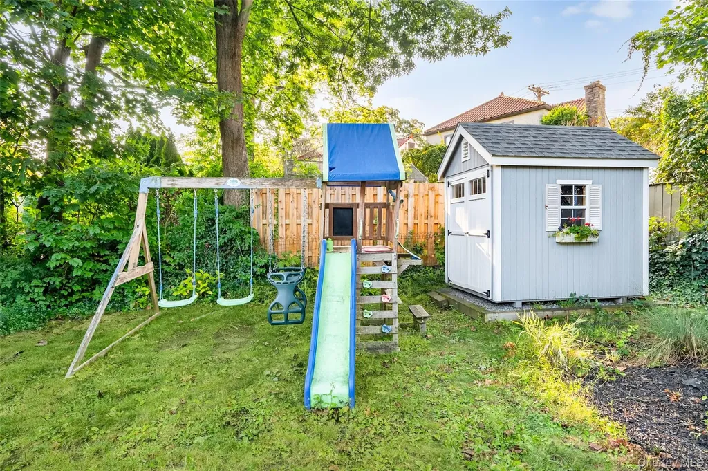 33 Smith Avenue White Plains NY 10605