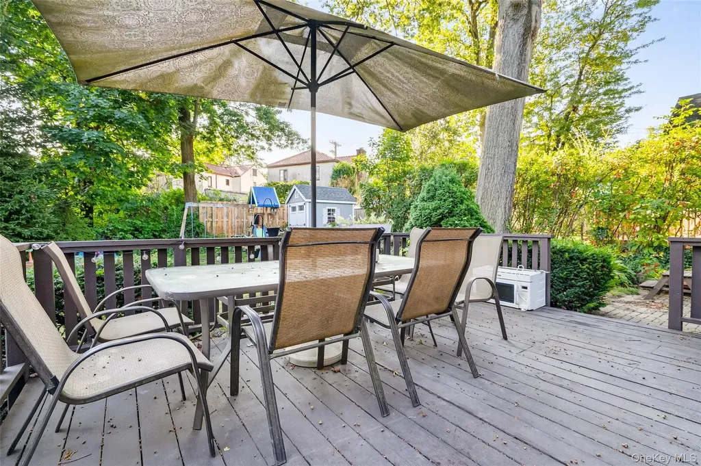 33 Smith Avenue White Plains NY 10605
