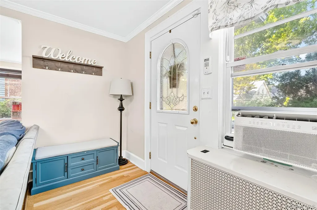 33 Smith Avenue White Plains NY 10605