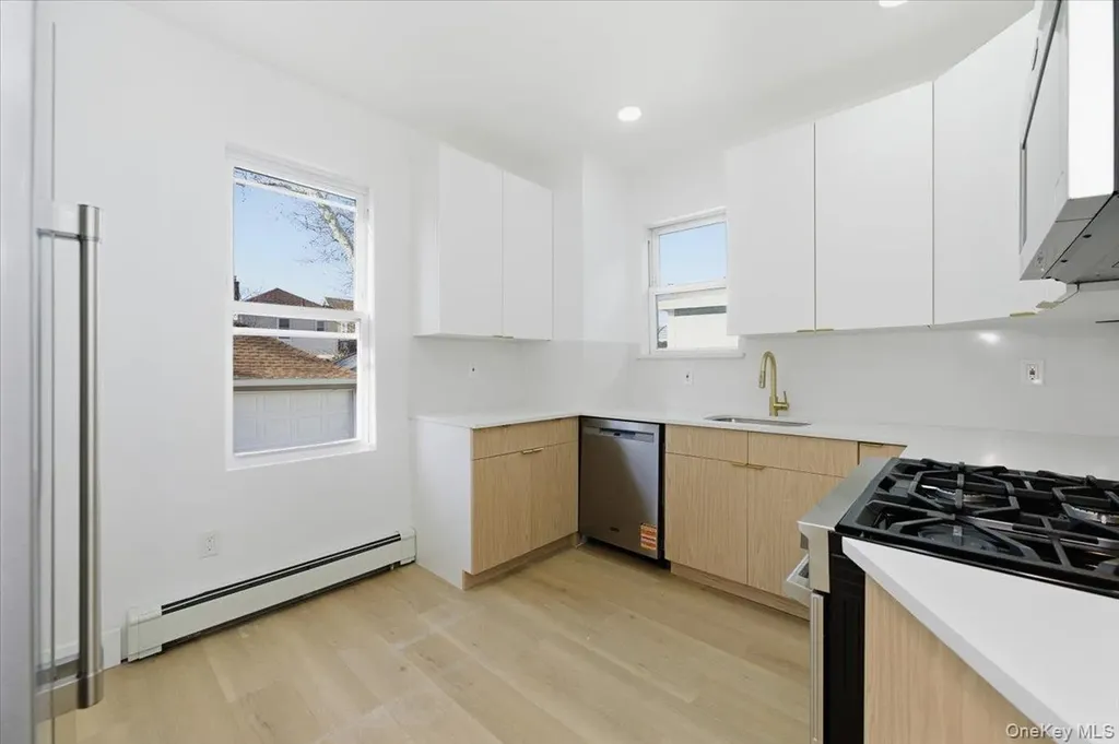 1833 Hone Avenue Bronx NY 10461