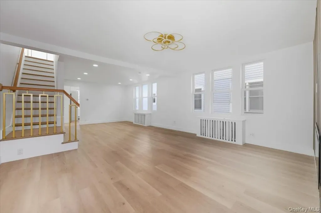 1833 Hone Avenue Bronx NY 10461