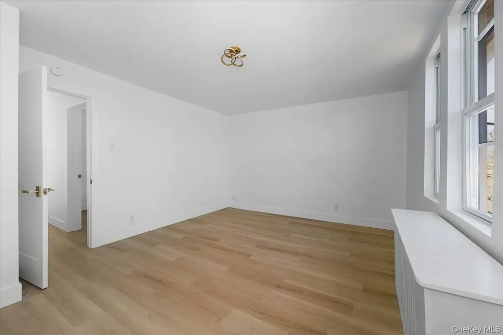 1833 Hone Avenue Bronx NY 10461