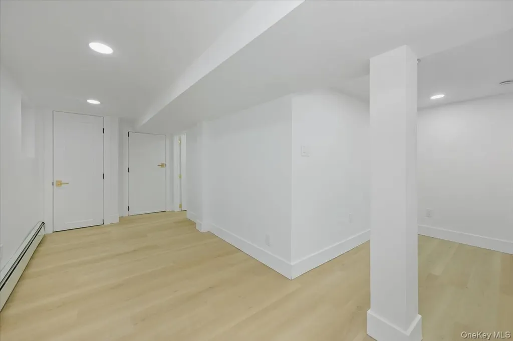 1833 Hone Avenue Bronx NY 10461