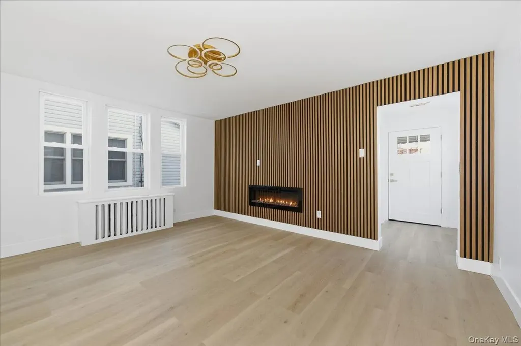 1833 Hone Avenue Bronx NY 10461
