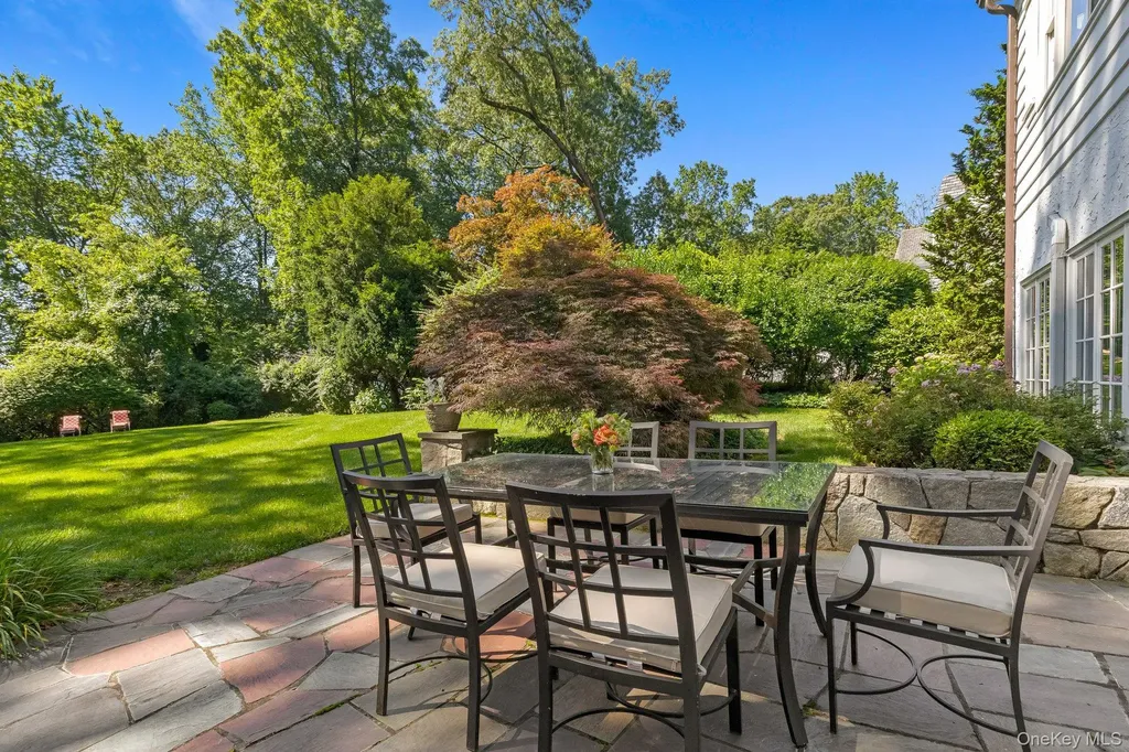 257 Barnard Road Larchmont NY 10538