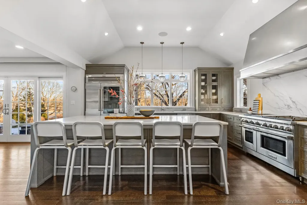 491 S Barry Avenue Mamaroneck NY 10543