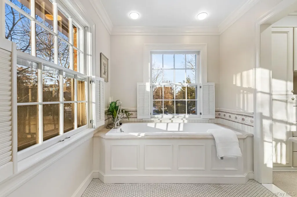 491 S Barry Avenue Mamaroneck NY 10543