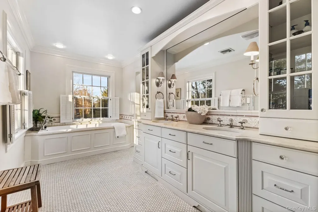 491 S Barry Avenue Mamaroneck NY 10543