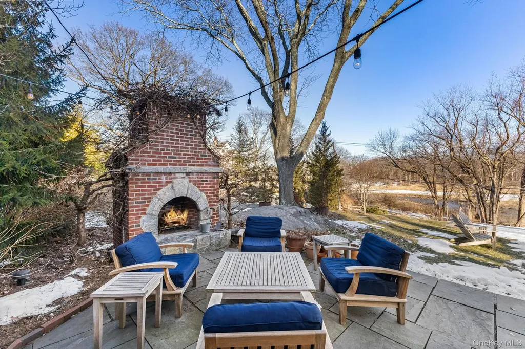 491 S Barry Avenue Mamaroneck NY 10543