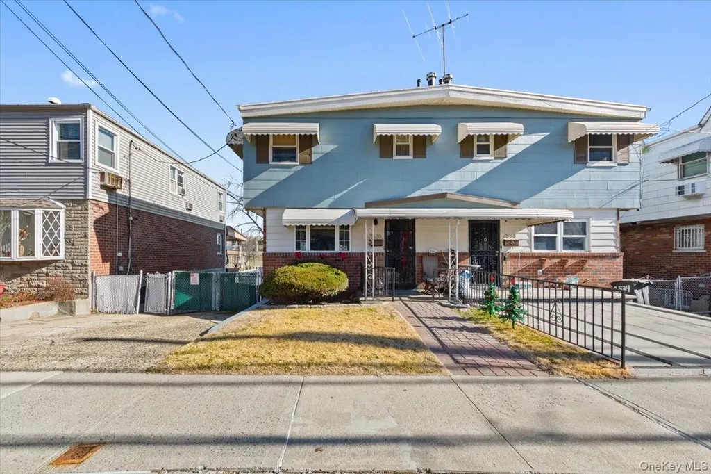 2536 Tiemann Avenue Bronx NY 10469