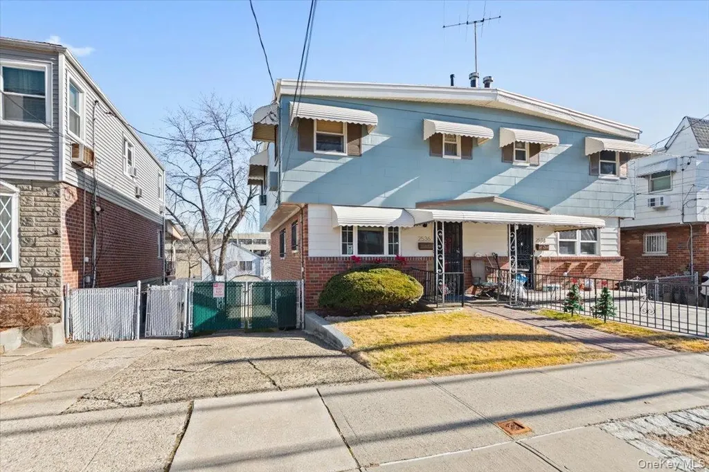 2536 Tiemann Avenue Bronx NY 10469