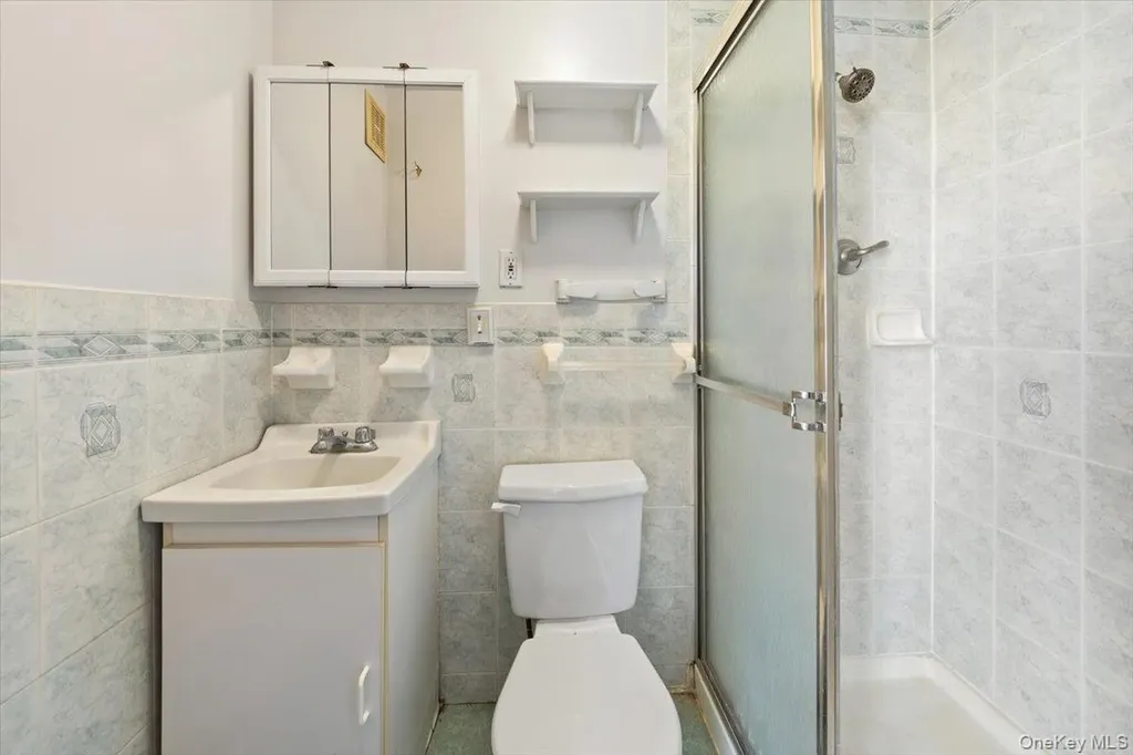 2536 Tiemann Avenue Bronx NY 10469