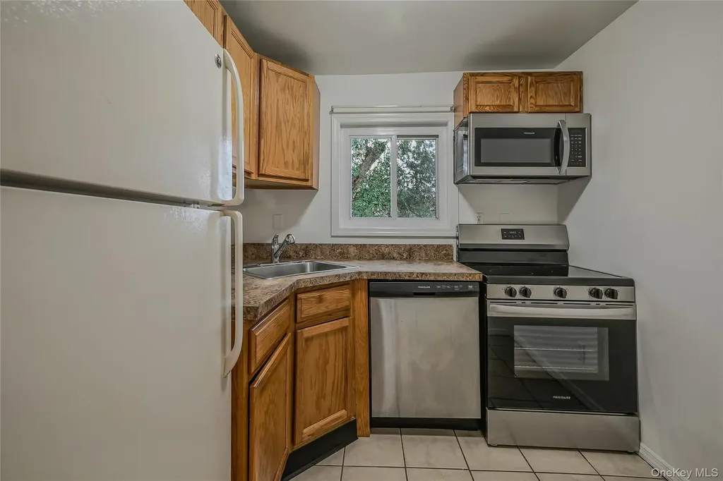 148 S 4th Street Bethpage NY 11714