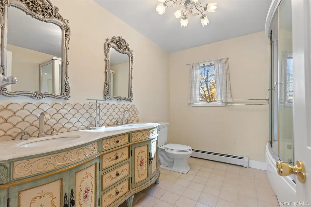 13 Mesa Place Nanuet NY 10954