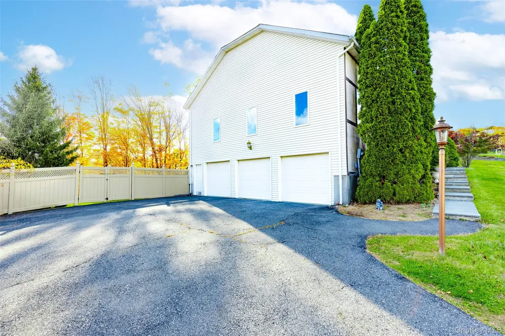 13 Mesa Place Nanuet NY 10954