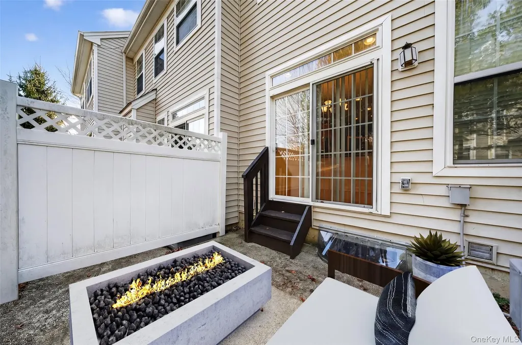 11 Gillian Court Monroe NY 10950