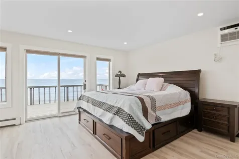 19 Pine Lane Bayville NY 11709
