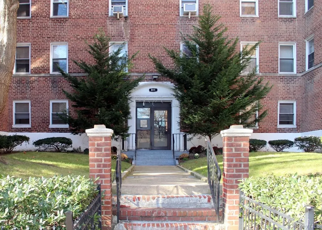 811 Bronx River Road Yonkers NY 10708
