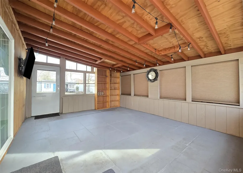 2 Franklin Street Coram NY 11727