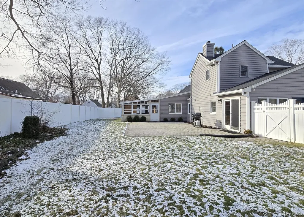 2 Franklin Street Coram NY 11727