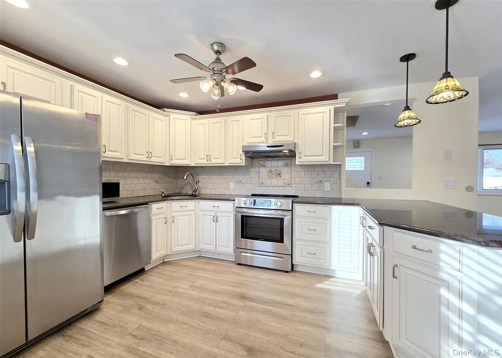 2 Franklin Street Coram NY 11727