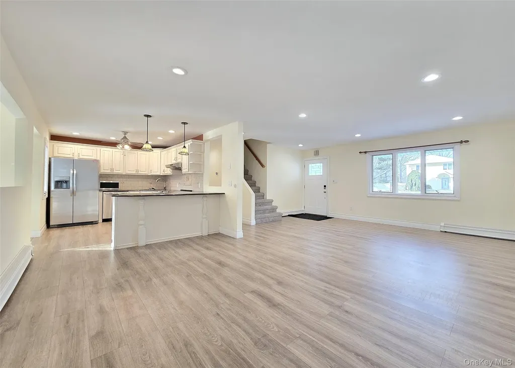 2 Franklin Street Coram NY 11727