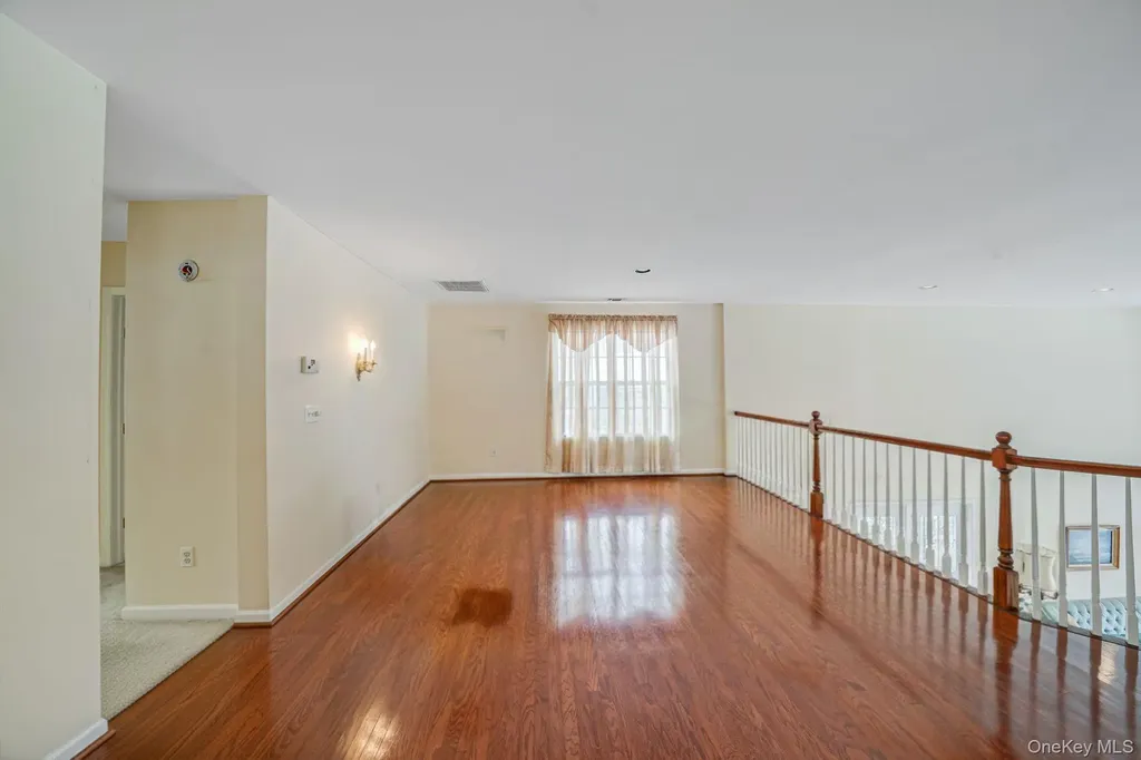 48 Kate Circle Middle Island NY 11953