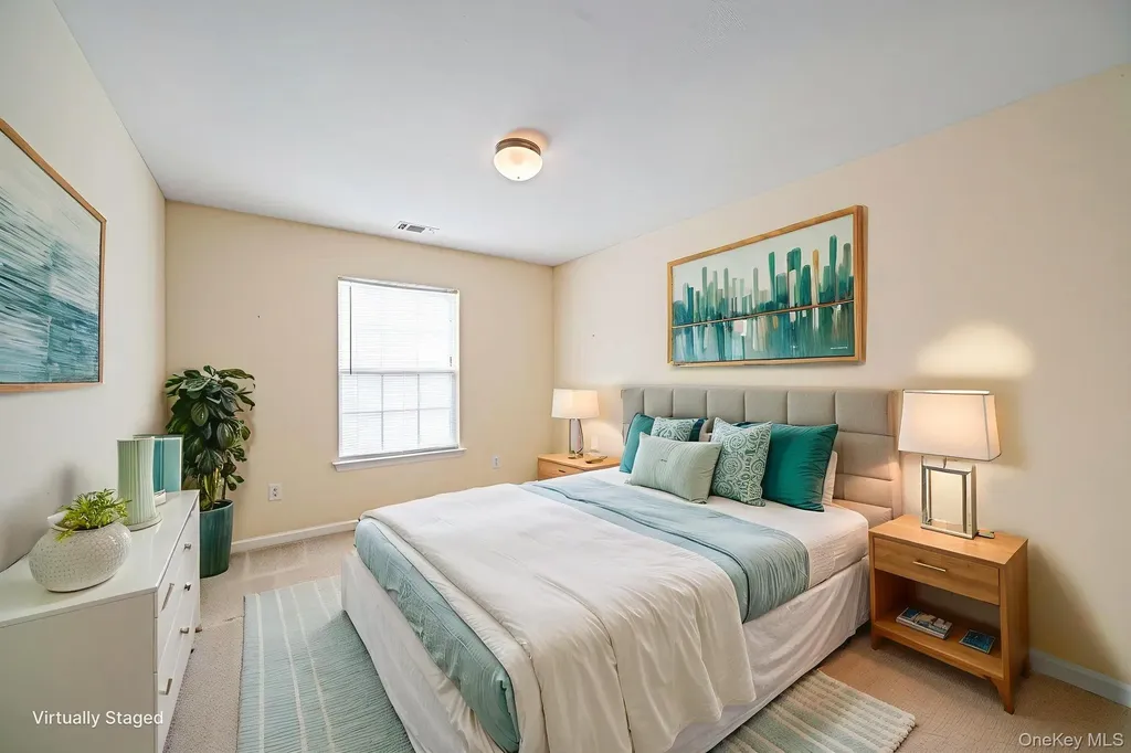 48 Kate Circle Middle Island NY 11953