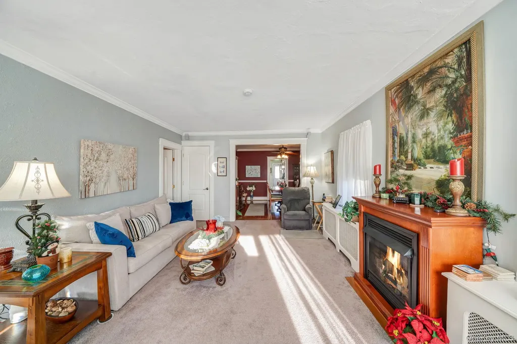 4 W William Street Bay Shore NY 11706