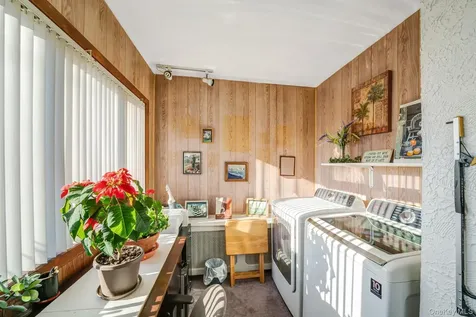 4 W William Street Bay Shore NY 11706